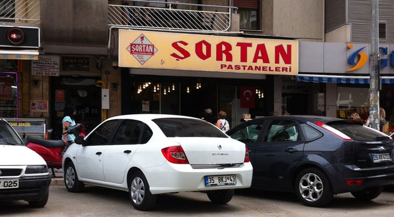 İzmir Şortan Pastanesi